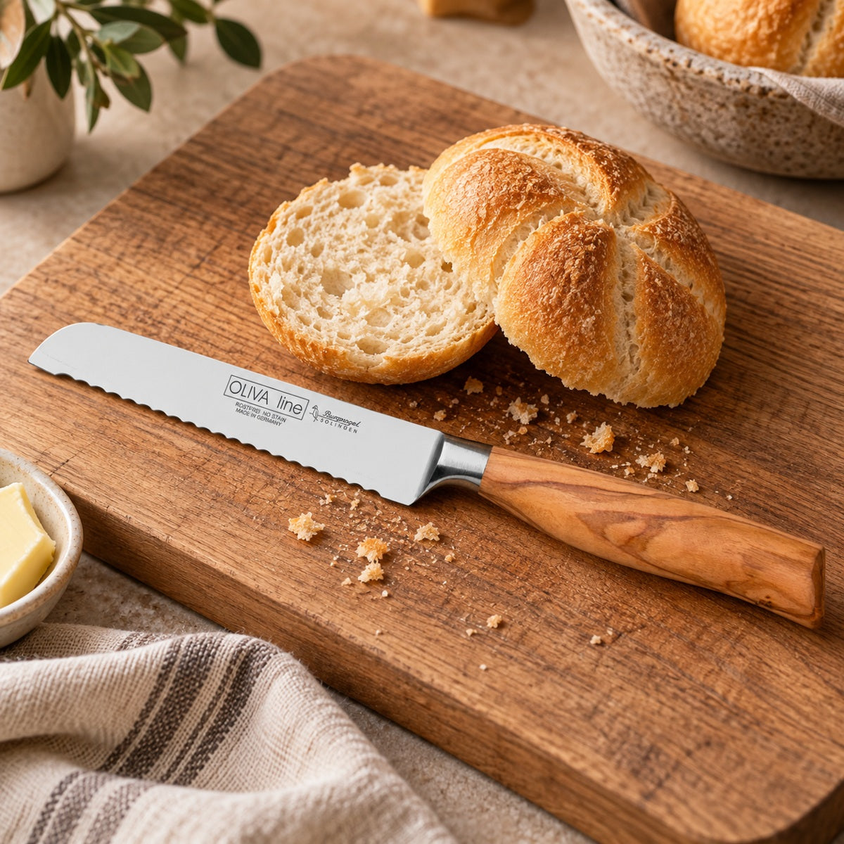 Brötchenmesser Oliva 13 cm – Schnittergebnis