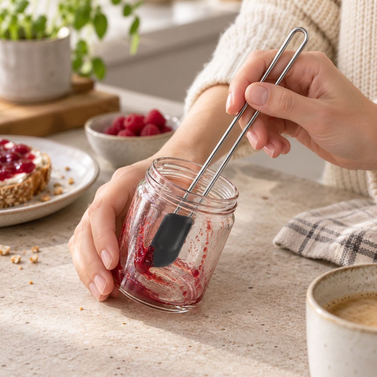 CREMOSO schmal – Marmeladenglas ausschaben