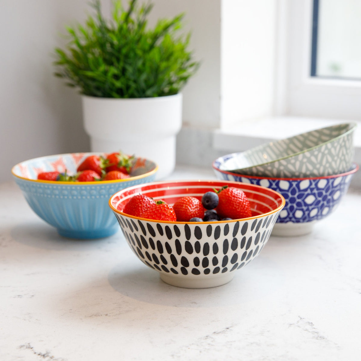 Bowl aus Steinzeug – gemustert – Hersteller-Originalbild. Anwendungs- und Serienmotive können Lebensmittel, Dekoration oder separat erhältliches Zubehör zeigen; maßgeblich ist der beschriebene Lieferumfang.