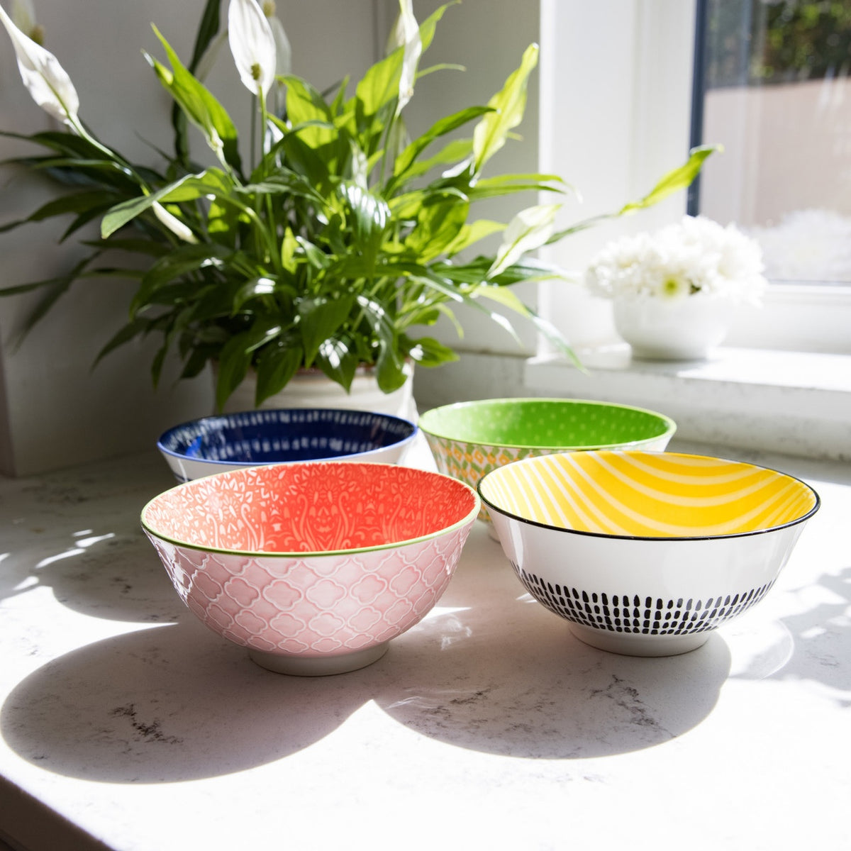 Bowl aus Steinzeug – gemustert – Hersteller-Originalbild. Anwendungs- und Serienmotive können Lebensmittel, Dekoration oder separat erhältliches Zubehör zeigen; maßgeblich ist der beschriebene Lieferumfang.