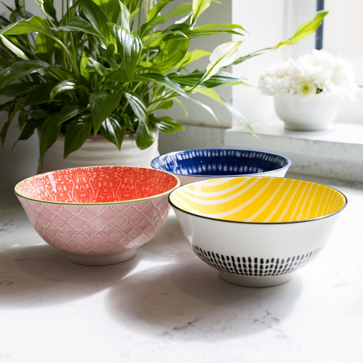 Bowl aus Steinzeug – gemustert – Hersteller-Originalbild. Anwendungs- und Serienmotive können Lebensmittel, Dekoration oder separat erhältliches Zubehör zeigen; maßgeblich ist der beschriebene Lieferumfang.