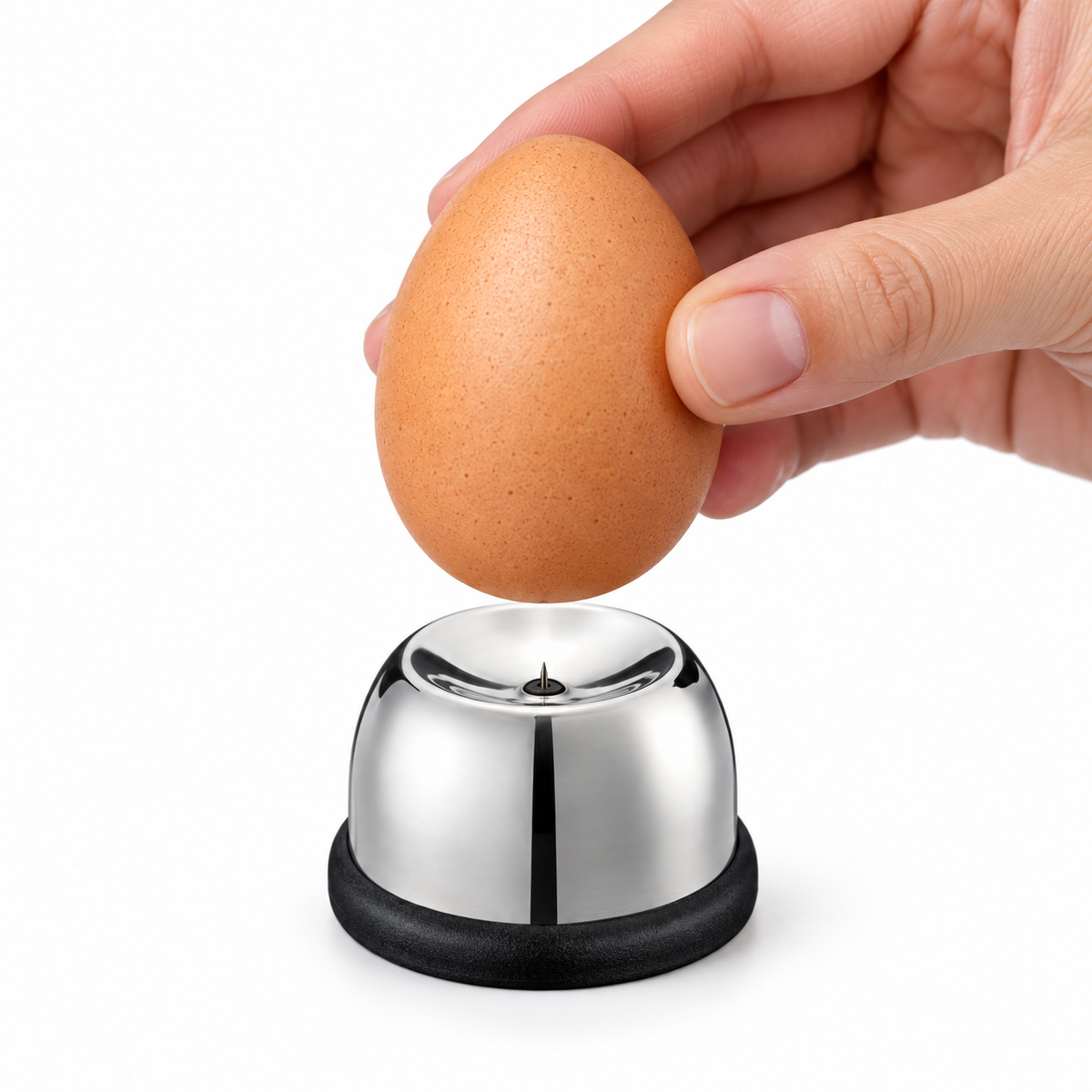 Eier vor dem Kochen gezielt anstechen.