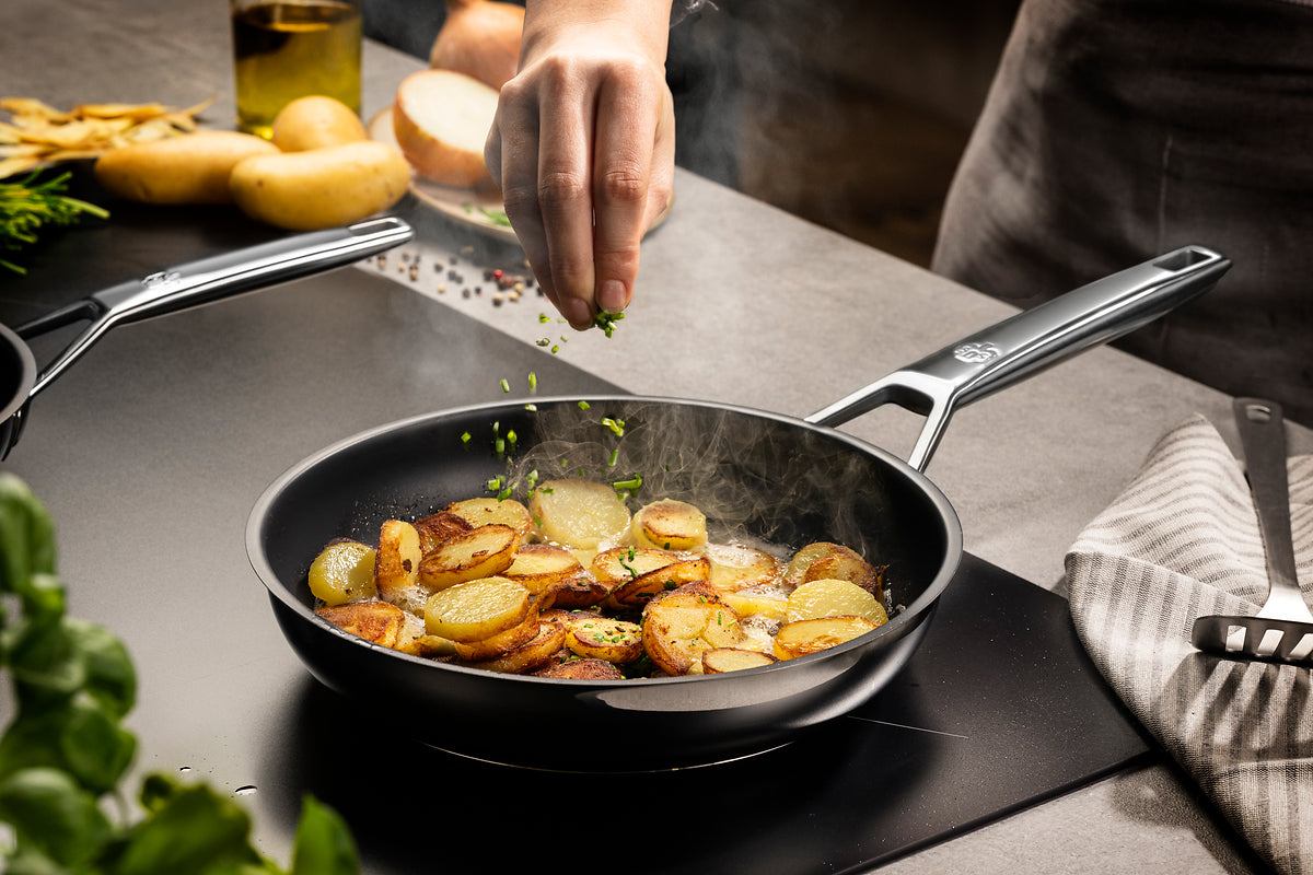 Für goldene Bratkartoffeln und kräftige Röstaromen.
