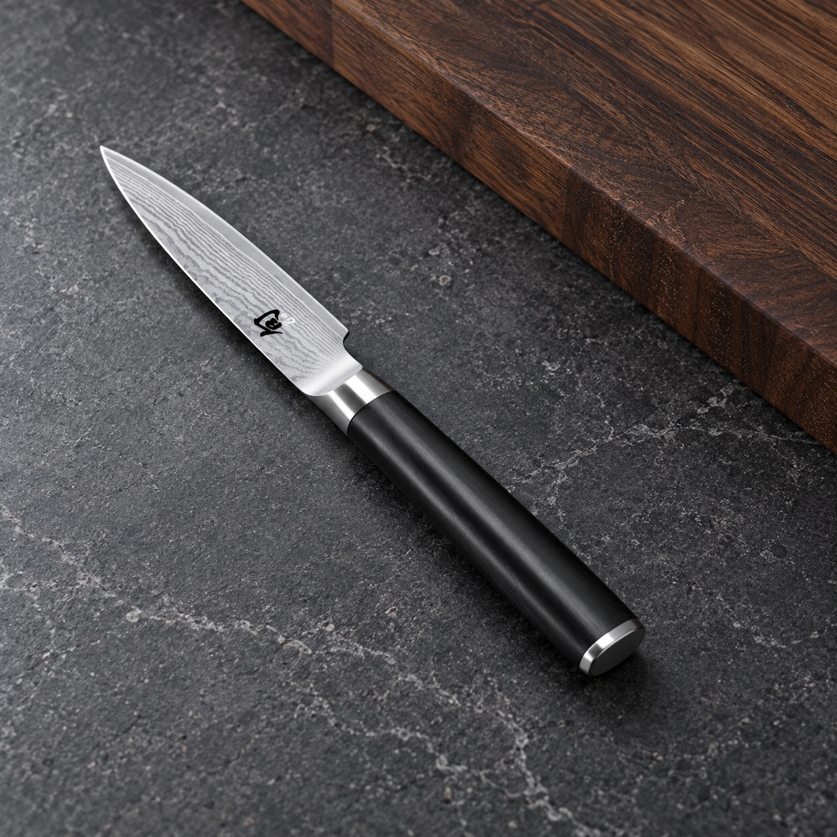 KAI Officemesser Shun Classic 9 cm – Officemesser 9cm – Produkt im Küchenambiente (vorhandenes Bild aus der Produktsektion 1).