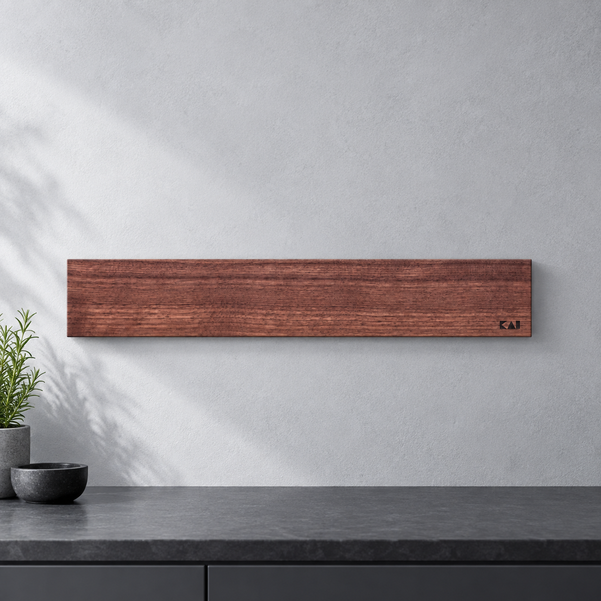 Holz-Magnetleiste – Produkt in einer gestalteten Küchenszene