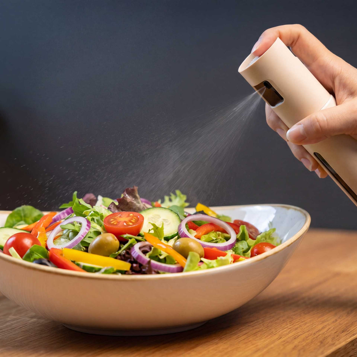 Dein Salat bekommt den letzten Schliff