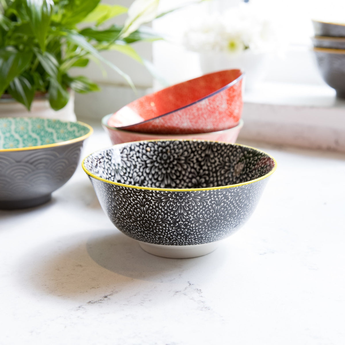 Bowl aus Steinzeug – gemustert – Hersteller-Originalbild. Anwendungs- und Serienmotive können Lebensmittel, Dekoration oder separat erhältliches Zubehör zeigen; maßgeblich ist der beschriebene Lieferumfang.
