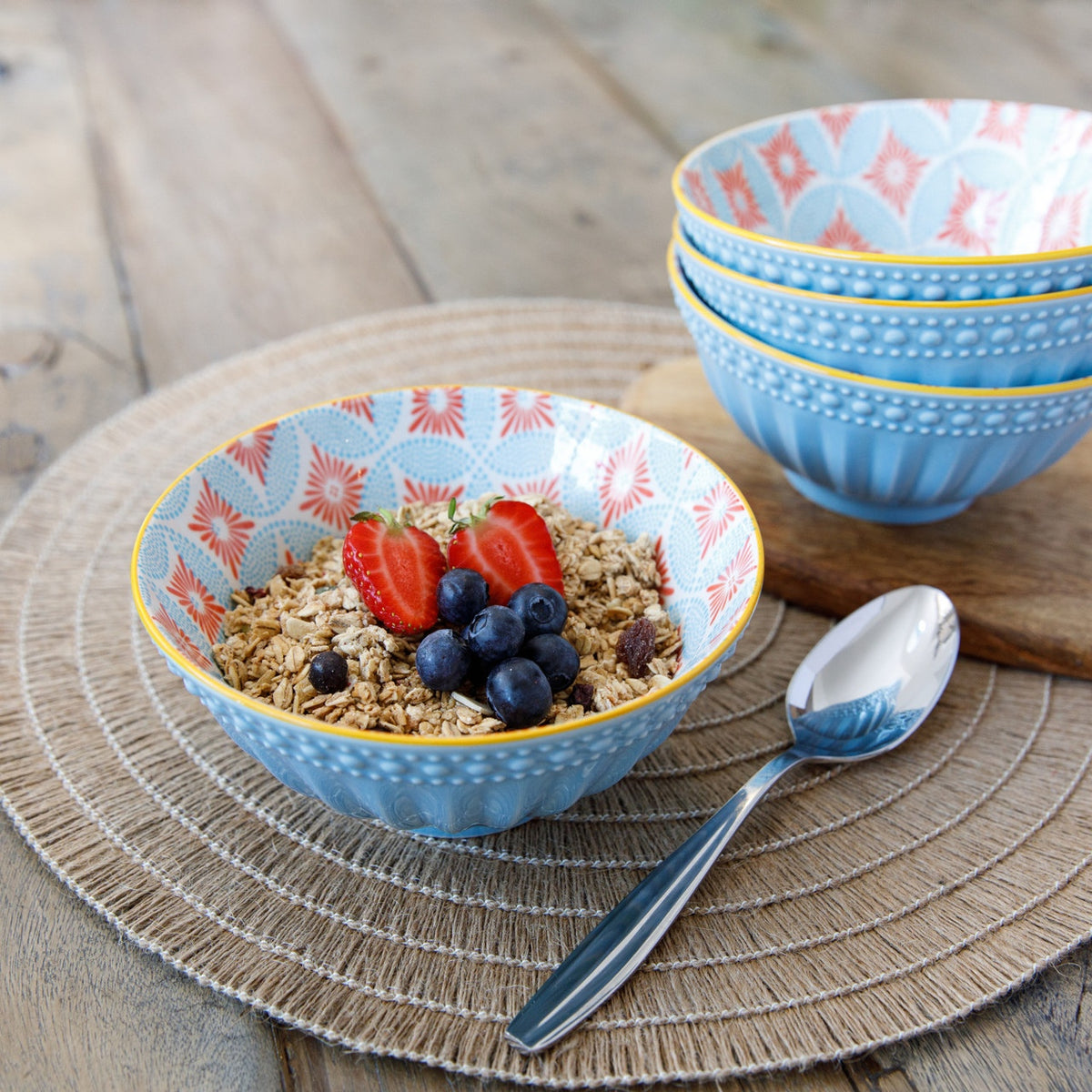 Bowl aus Steinzeug – gemustert – Hersteller-Originalbild. Anwendungs- und Serienmotive können Lebensmittel, Dekoration oder separat erhältliches Zubehör zeigen; maßgeblich ist der beschriebene Lieferumfang.